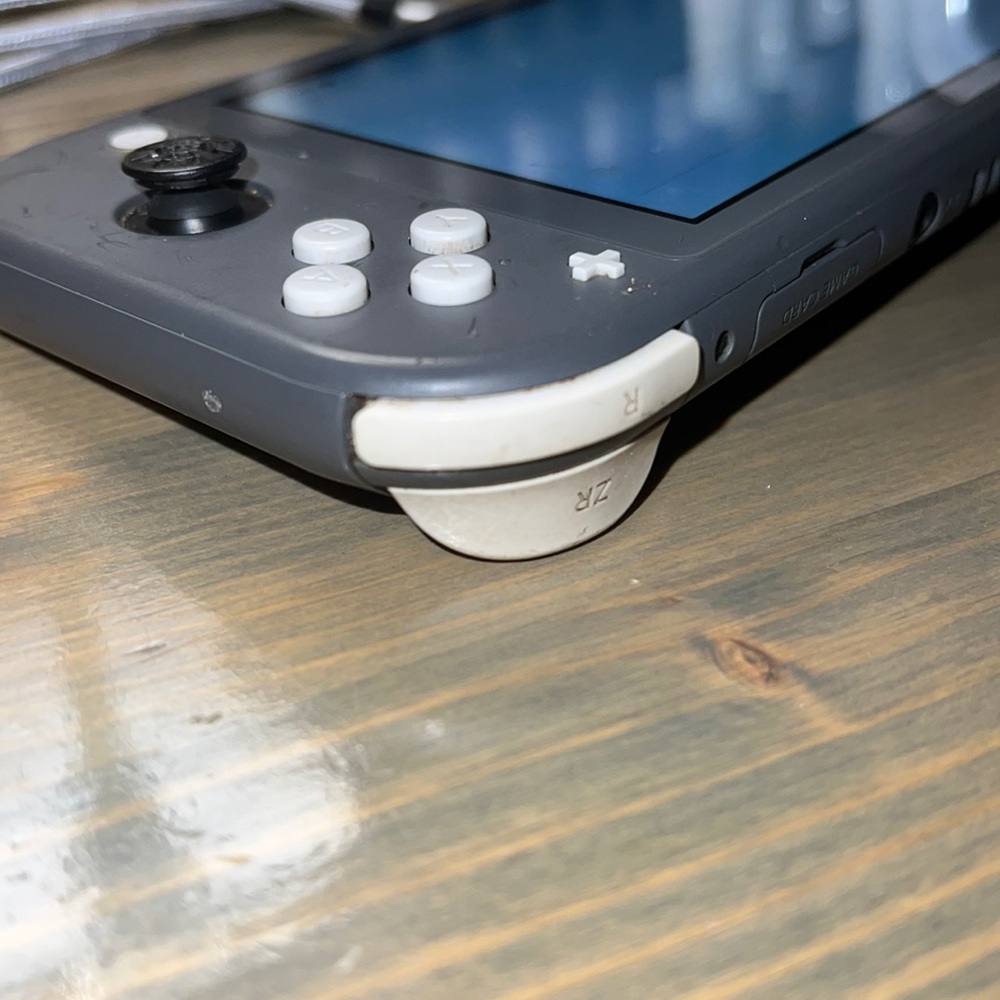 Nintendo lite gray switch - Picture 6 of 7